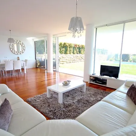 Villa Lux Design In *