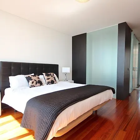 Villa Lux Design In *